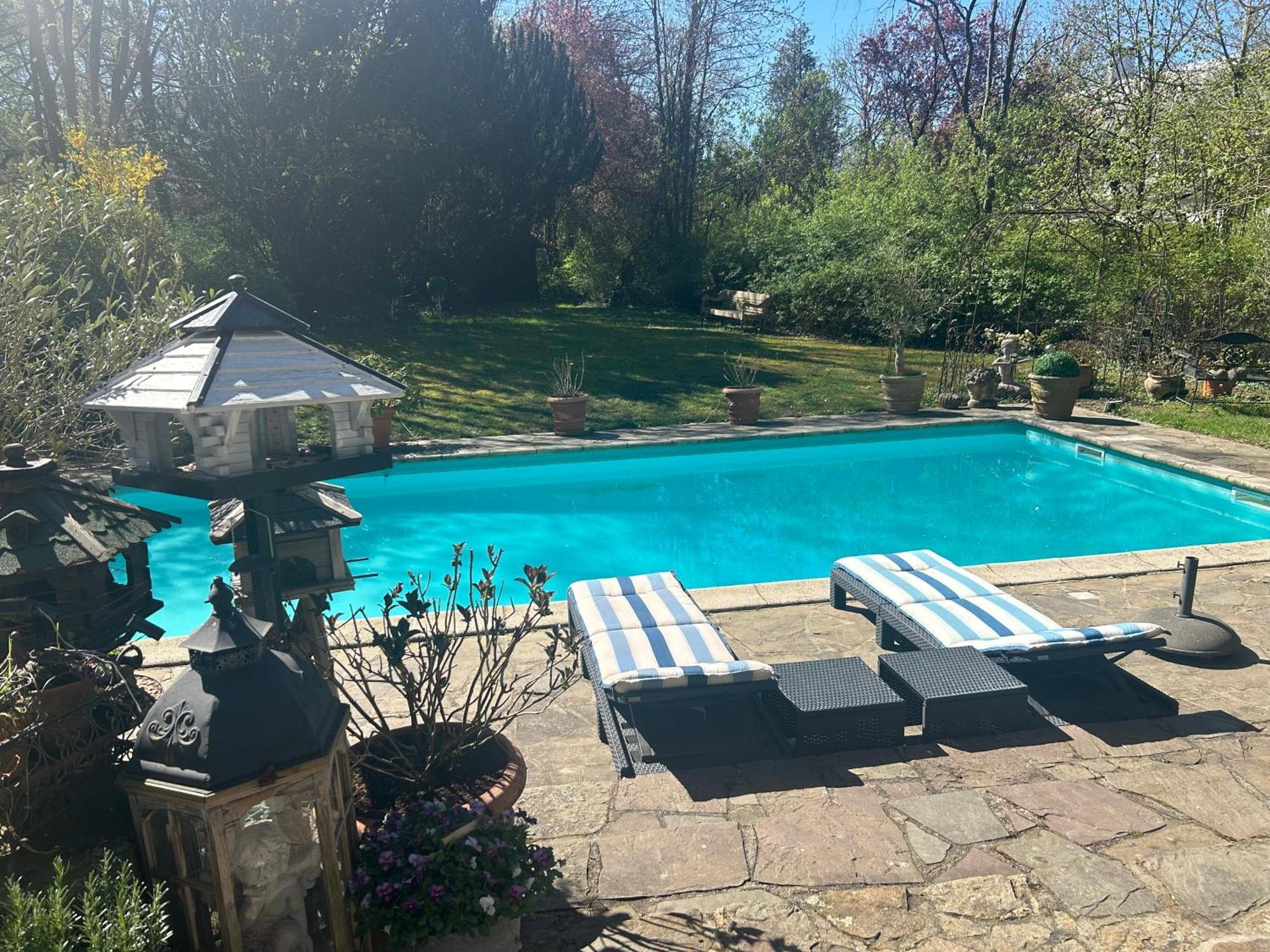 Gite De Charme Au Milieu Du Monde Namur Exterior foto